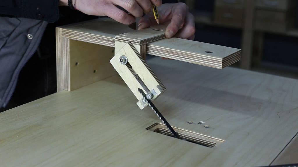 How-to-make-jig-saw-guide