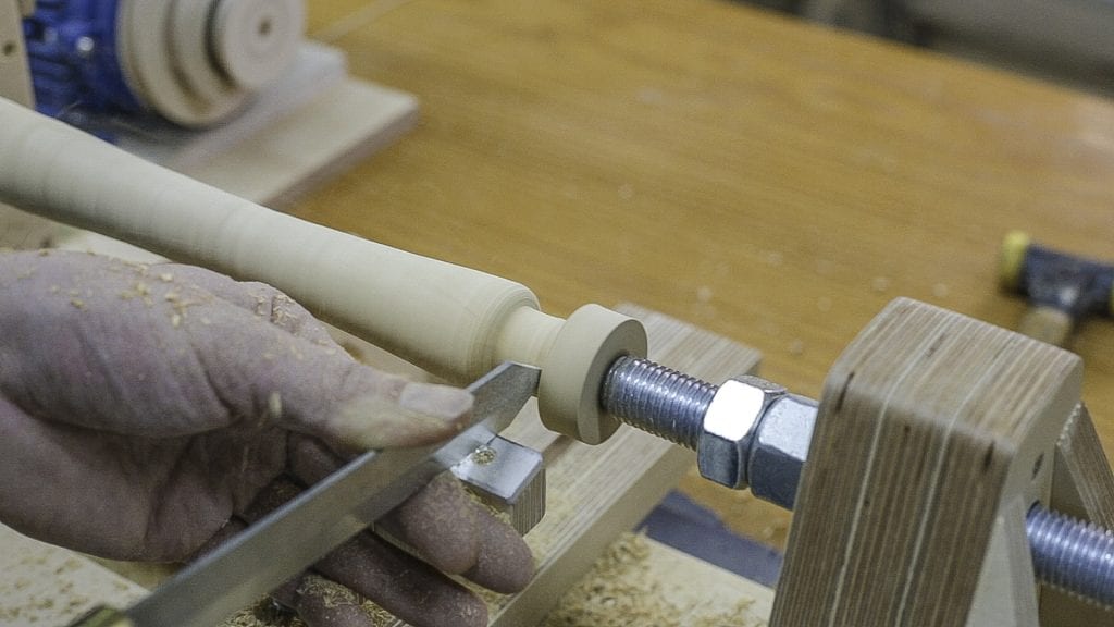 How-turn-bowl-gouge-handle-homemade-lathe