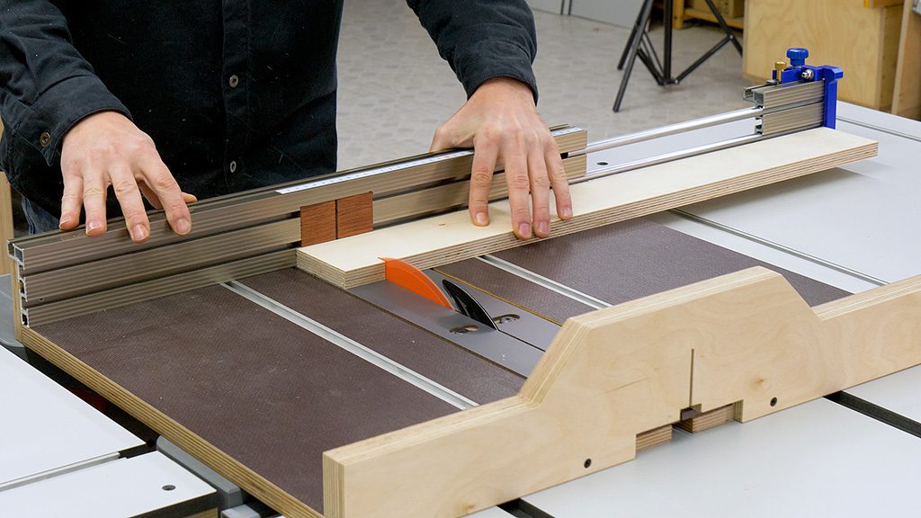 How to build a sled for a table saw